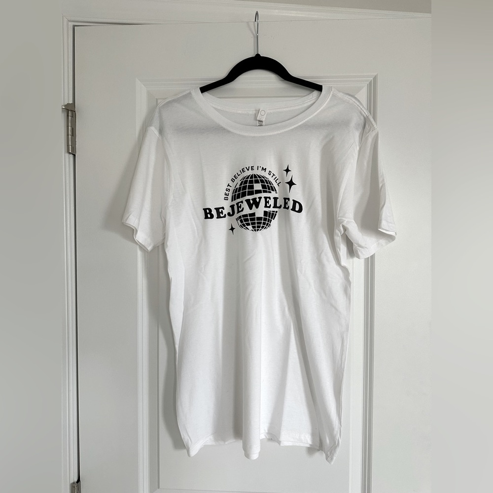 NWOT Taylor Swift Midnight Album Tshirt - Medium